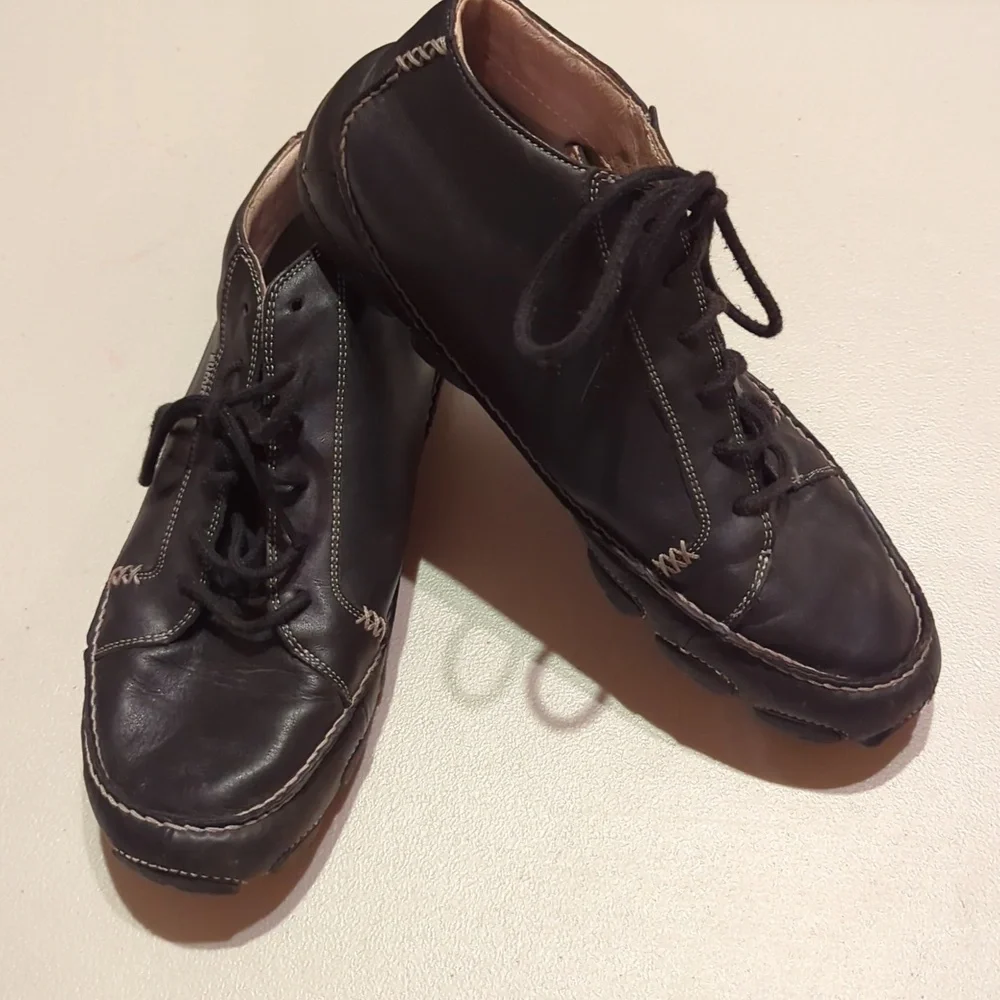 Aetrex, Zumfoot, black leather shoe/ boots. Size 10